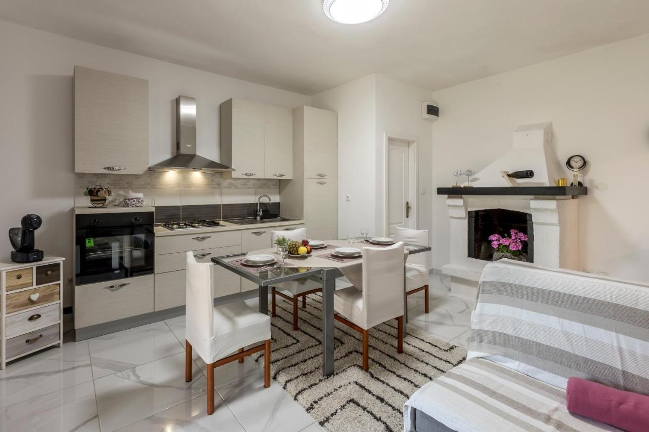 Apartment More 2 Kaštela Zewnętrze zdjęcie
